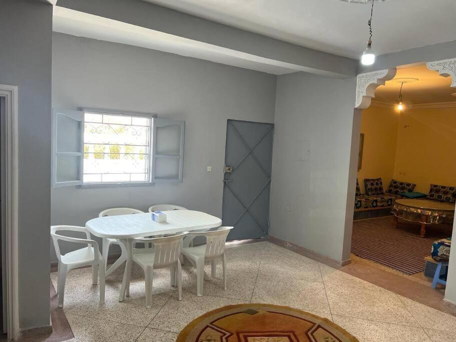 Beachside Bliss: Cozy Surf Villa Mirleft Dış mekan fotoğraf